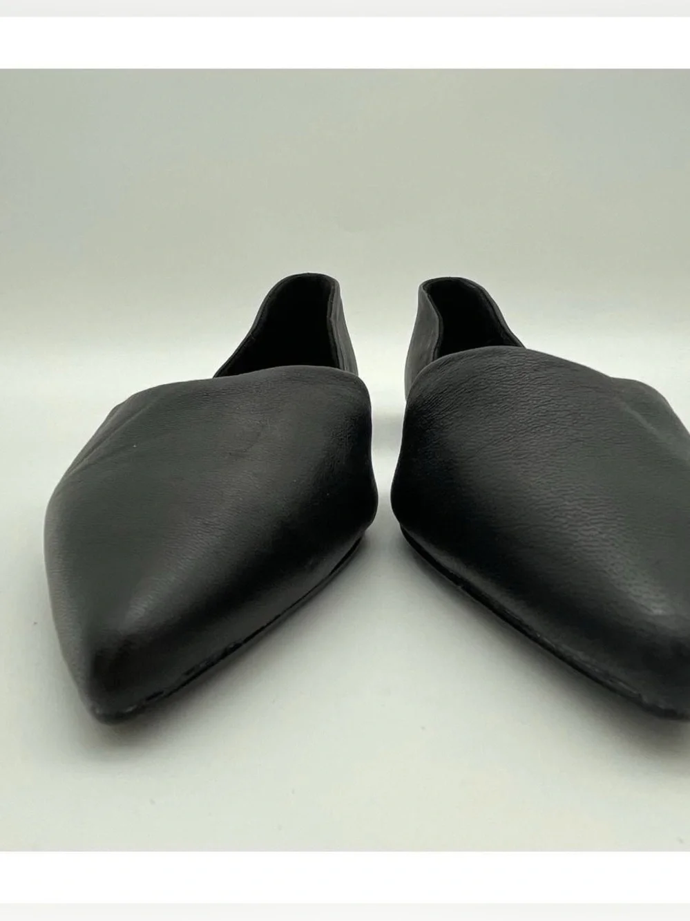 NWT BANANA REPUBLIC MODERN D'ORSAY FLAT